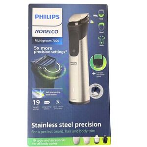 Philips Norelco Multigroom 7000 Mens Trimmer 19 Tools MG7910/49 Stainless Steel